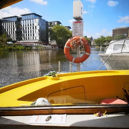 Sur L'eau *